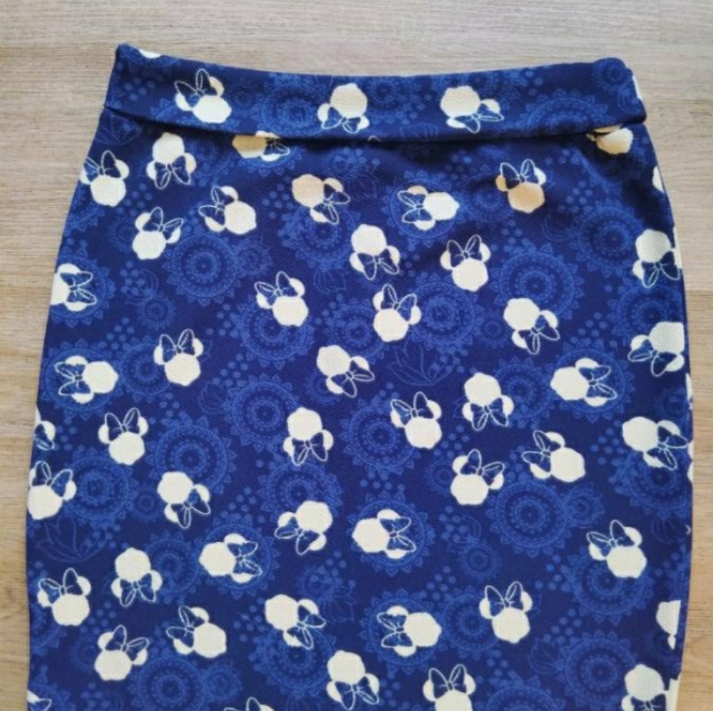 LuLaRoe Disney Blue Minnie Mouse Print Cassie Pencil Skirt - Size Medium - Picture 4 of 10